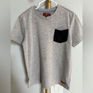 7 For All Man Kind kids gray T-Shirt with navy blue pocket size 6X